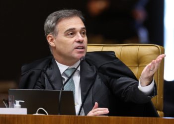 Gilmar acusa Mendonça de manobra eleitoral no caso Master durante sessão no STF