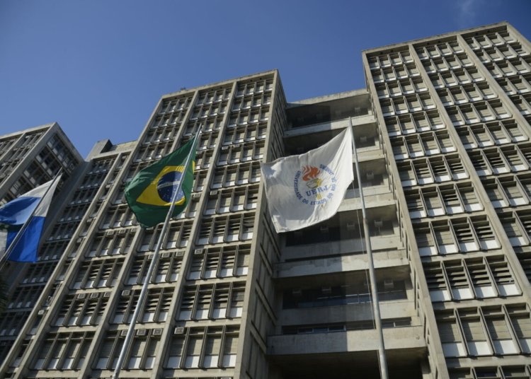 Justiça eleva para R$ 35 mil indenização por racismo contra alunas da Uerj