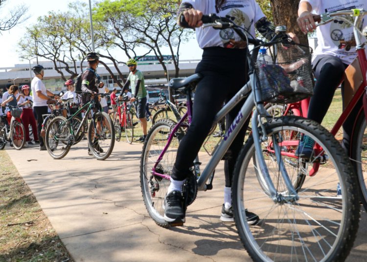 Justiça torna réus cinco homens acusados de espancar ciclista até a morte em Copacabana