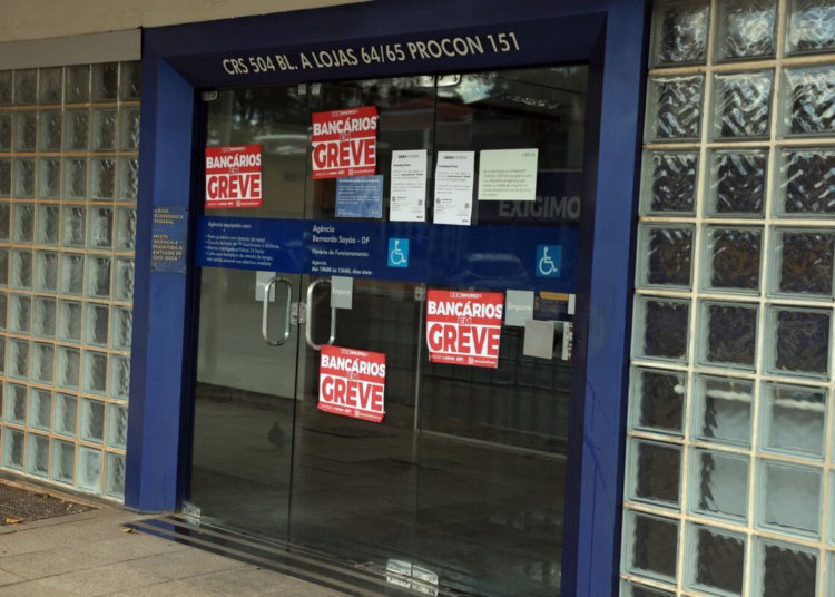 Ministro do TST fixa cota de 60% de funcionários da Caixa em serviço durante greve