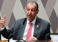 Omar Aziz rejeita emendas à PEC que elimina jornada 6x1 no Senado