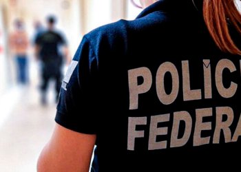 Operação da Polícia Federal desarticula esquema de fraudes no registro de armas de CACs