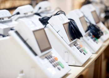 São Paulo inicia preparação de mais de 114 mil urnas eletrônicas para as eleições