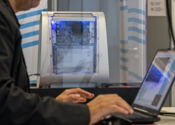 Triangulum II eleva patamar do ensino de computação quântica no Brasil via Senai