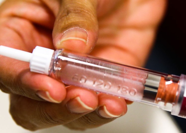 Anvisa ordena suspensão de vendas de insulinas, peptídeos irregulares e medicamentos sob risco