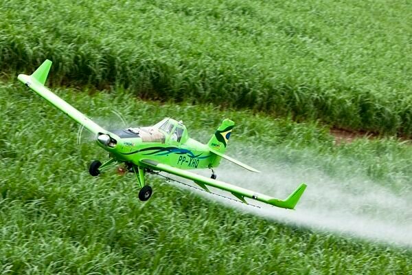 Brasil absorve 15 mil toneladas de agrotóxicos banidos na Europa