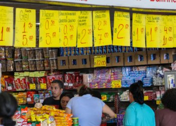Crédito e capacitação para empresas são estudados pelo governo após fim da escala 6x1