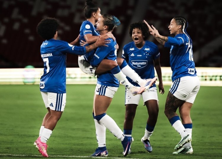 Cruzeiro supera altitude de Quito e estreia com vitória na Libertadores Feminina