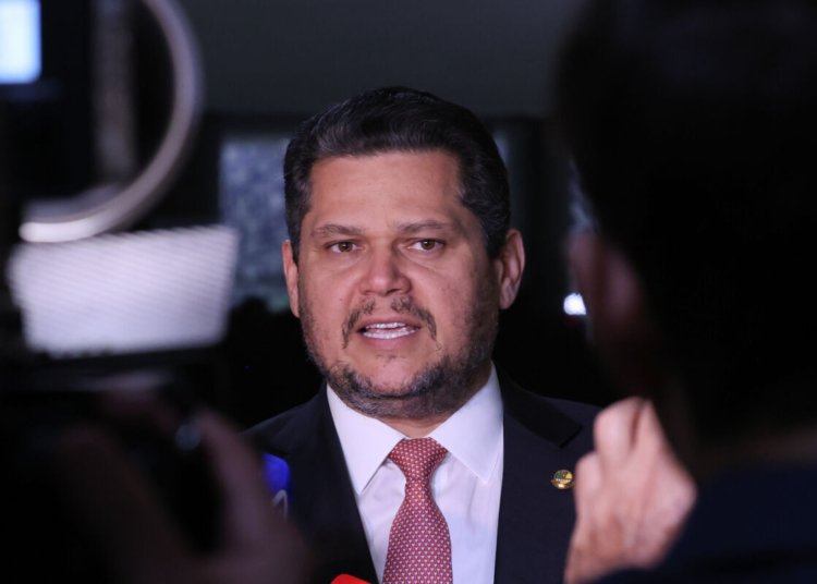 Davi Alcolumbre agenda votação decisiva da PEC da segurança pública para a próxima terça-feira