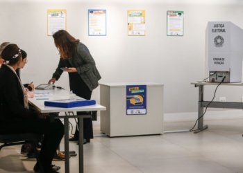 Eleitores enfrentam poucas filas e votação segue rápida na zona sul de São Paulo