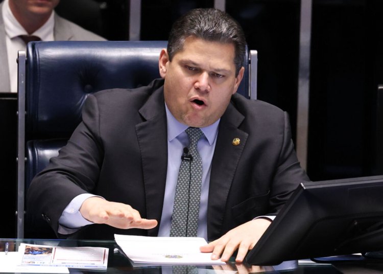 Fim da escala 6x1 será promulgado nesta sexta-feira por Davi Alcolumbre