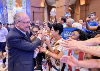 Geraldo Alckmin defende isenção da Justiça Eleitoral e liberdade de expressão em Aparecida
