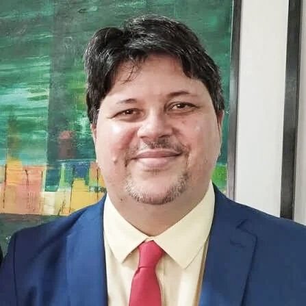 Jornalista brasileiro é deportado da Argentina e proibido de retornar ao país por cinco anos