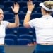 Luisa Stefani e Gabriela Dabrowski eliminam campeãs olímpicas e avançam em Pequim