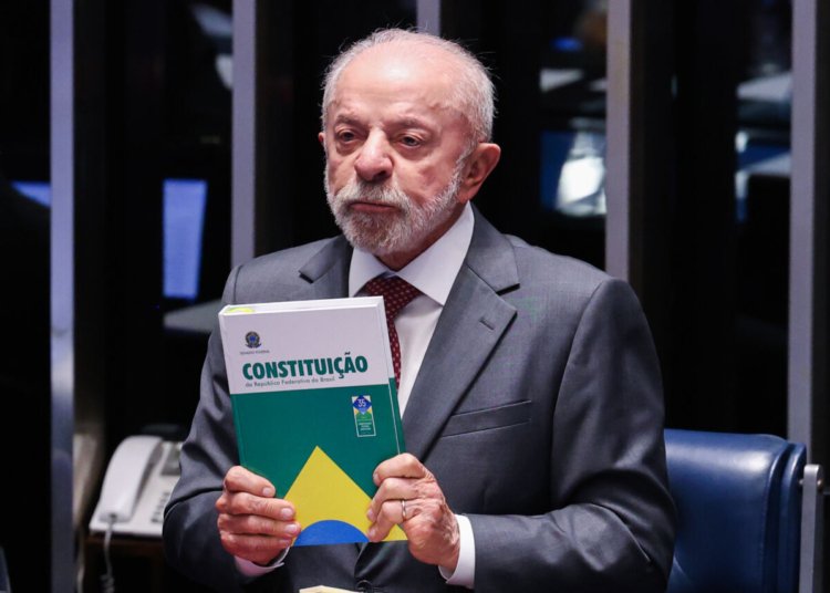 Lula comemora fim da escala seis por um em atos de campanha em Minas Gerais