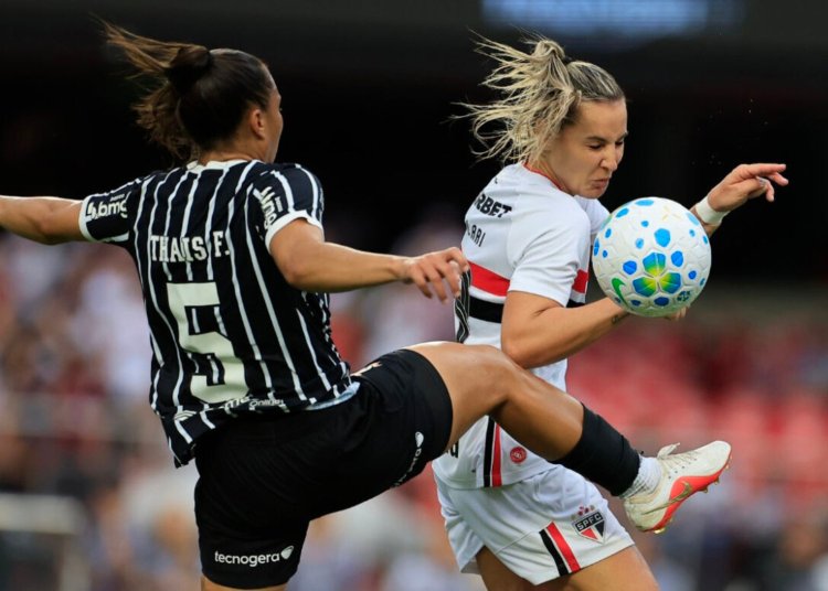 São Paulo conquista título inédito do Brasileiro Feminino diante de público recorde no Morumbis