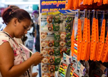 Vendas no varejo brasileiro têm alta marginal de 0,1% em agosto